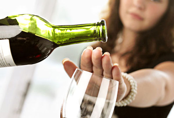 Rượu cũng là một trong những nguyên nhân gây ra bệnh vẩy nến. 