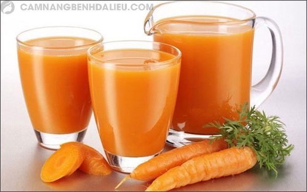 Uống nước ép cà rốt để có một làn da mịn màng