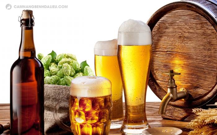 Rượu, bia, đồ uống có cồn có thể khiến tình trạng bệnh nặng hơn