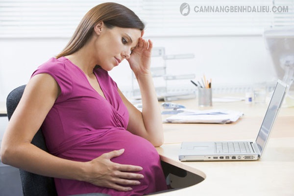 Phụ nữ mang thai thường thay đổi nội tiết nên dễ bị nám da