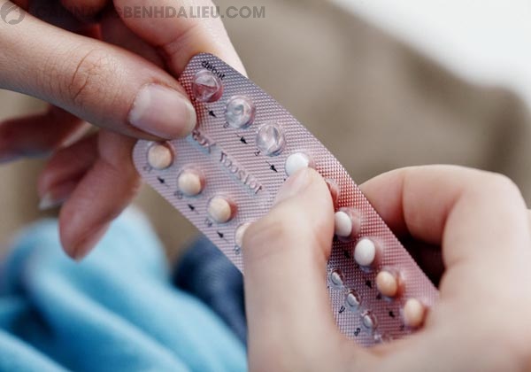Sử dụng thuốc tránh thai trị mụn